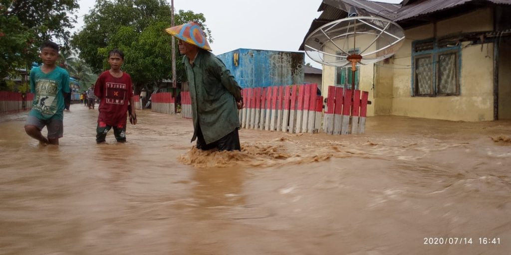 Desa di Halsel Dilanda Banjir, Tinggi Air Capai 1 Meter