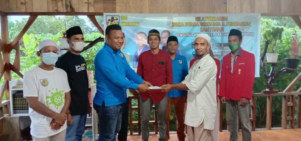 KNPI Halmahera Selatan Gelar Bukber di Panti Asuhan Al-Maun