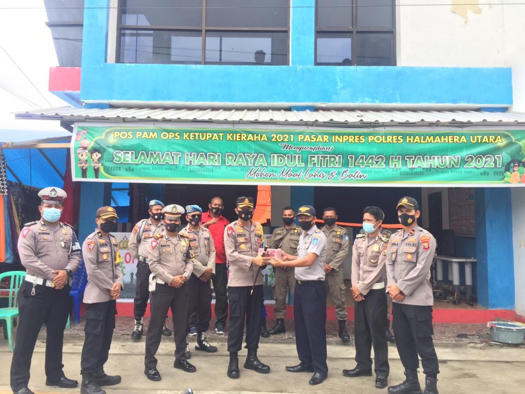 Kapolres Halmahera Utara Tinjau Pos Pengamanan Menjelang Idul Fitri