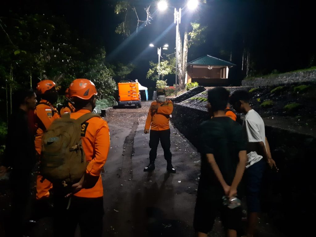Empat Warga Kasturian, Ternate, Hilang Saat Mendaki Gunung Gamalama