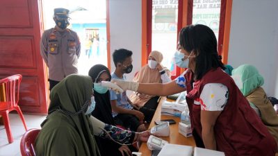 Tingginya Antusias Warga Obi Ikut Vaksinasi
