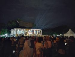 Hujan Bukan Penghalang, Ribuan Warga Kota Ternate Padati Kampanye Akbar Aliong-Sahril 