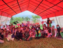 Relawan Yakesma Beri Trauma Healing untuk Anak-anak Pengungsi Erupsi Gunung Ibu