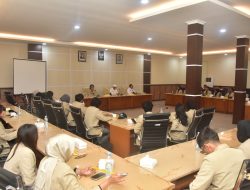 30 Mahasiswa Universitas Gadjah Mada KKN di Pulau Hiri