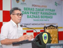 BAZNAS Tidore Salurkan 2 Ton Beras Zakat Fitrah dan Paket Ramadhan kepada 200 KK