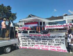 Wali Kota Ternate Didesak Copot Sekretaris DPRD dan Kepala BKPSDM