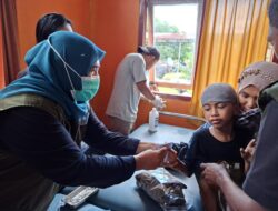 PWI, TP PKK dan Pemkab Haltim Gelar Sunatan Massal di Wasile Selatan