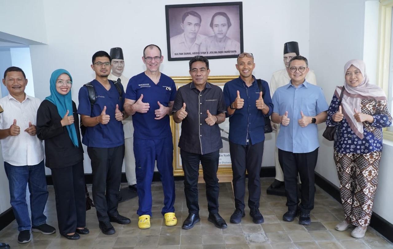 UGM Gelar Operasi Katarak Gratis di Tidore, Targetkan 100 Pasien