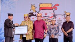 Pemkot Ternate Terima Penghargaan Revitalisasi Bahasa Daerah